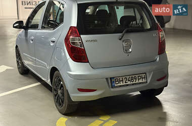 Хэтчбек Hyundai i10 2011 в 