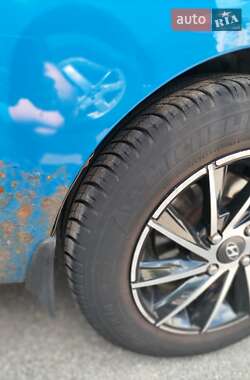Хэтчбек Hyundai i10 2010 в 