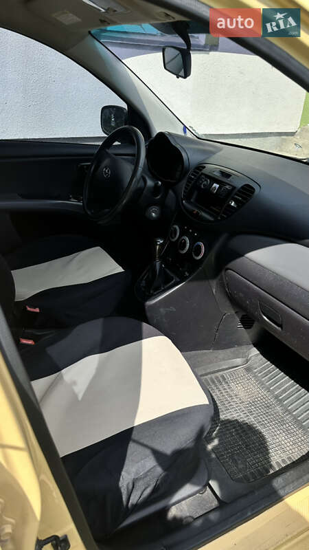 Хэтчбек Hyundai i10 2008 в Коломые