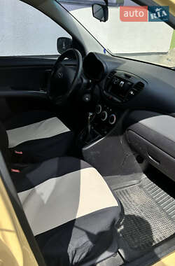 Хэтчбек Hyundai i10 2008 в 