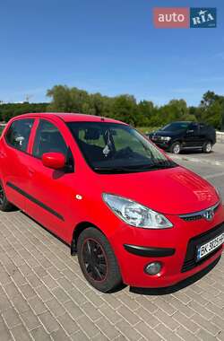 Хэтчбек Hyundai i10 2009 в Ровно