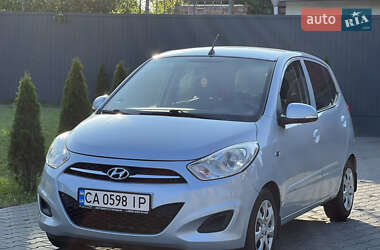 Хэтчбек Hyundai i10 2012 в 