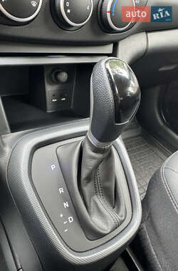 Хэтчбек Hyundai i10 2019 в 