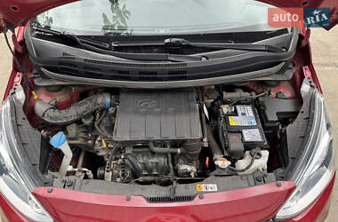 Хэтчбек Hyundai i10 2019 в 