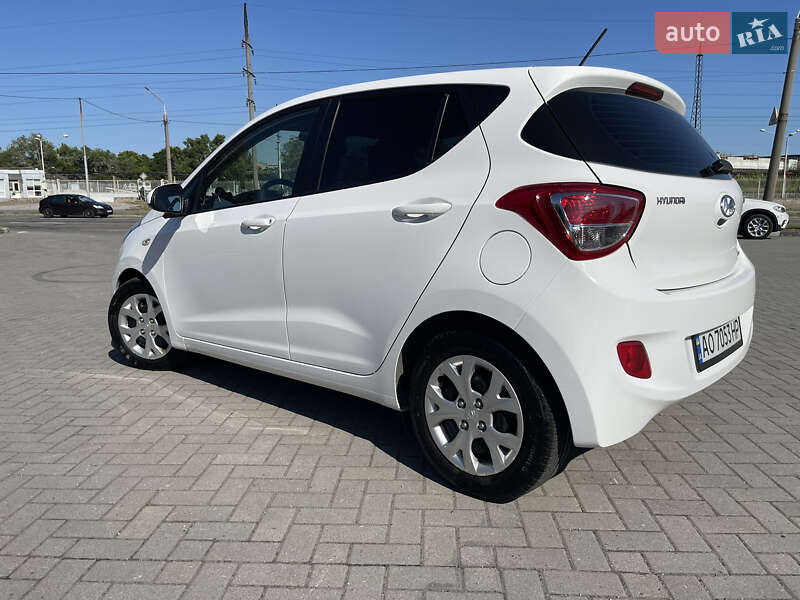 Хетчбек Hyundai i10 2014 в Запоріжжі
