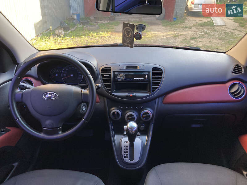 Хетчбек Hyundai i10 2012 в Миколаєві