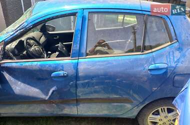 Хэтчбек Hyundai i10 2008 в Черновцах