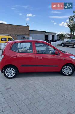 Хетчбек Hyundai i10 2008 в 