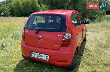 Хэтчбек Hyundai i10 2011 в 