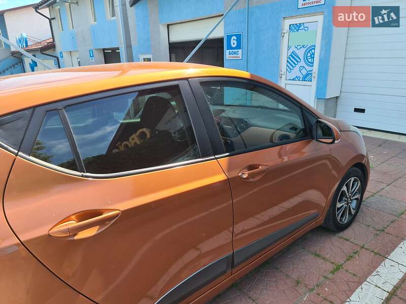 Хетчбек Hyundai i10 2014 в Боярці