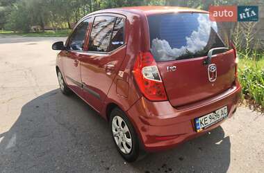 Хэтчбек Hyundai i10 2013 в 