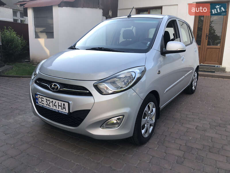 Хэтчбек Hyundai i10 2013 в Черновцах