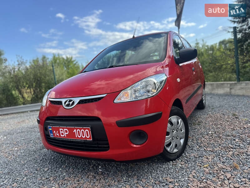 Хэтчбек Hyundai i10 2009 в 