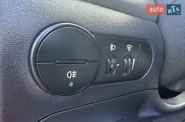 Хэтчбек Hyundai i10 2009 в 