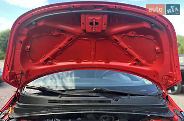 Хэтчбек Hyundai i10 2009 в 