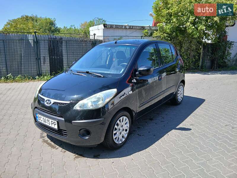 Хэтчбек Hyundai i10 2009 в Львове