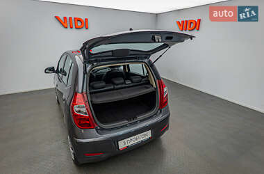 Хэтчбек Hyundai i10 2012 в 