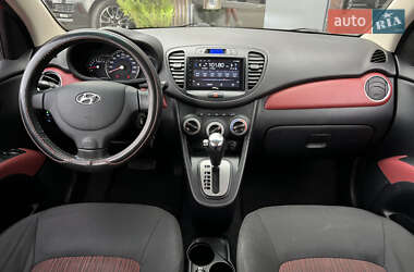 Хэтчбек Hyundai i10 2013 в 