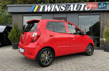 Хэтчбек Hyundai i10 2013 в 