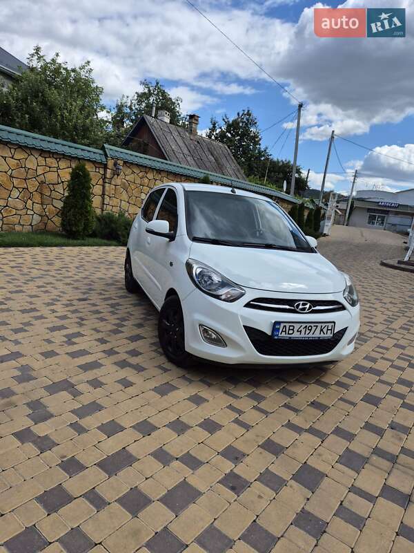 Хэтчбек Hyundai i10 2012 в Могилев-Подольске