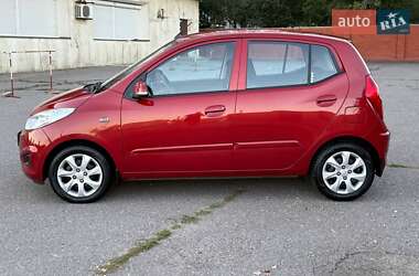 Хэтчбек Hyundai i10 2013 в 