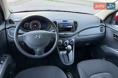 Хэтчбек Hyundai i10 2013 в 