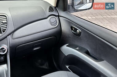 Хэтчбек Hyundai i10 2008 в 