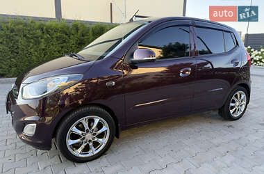 Хэтчбек Hyundai i10 2013 в 