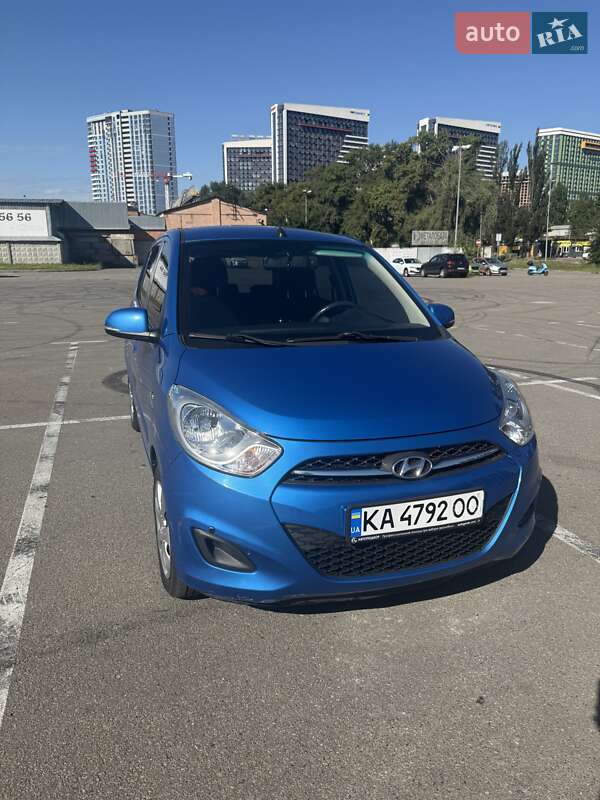 Хетчбек Hyundai i10 2011 в Києві