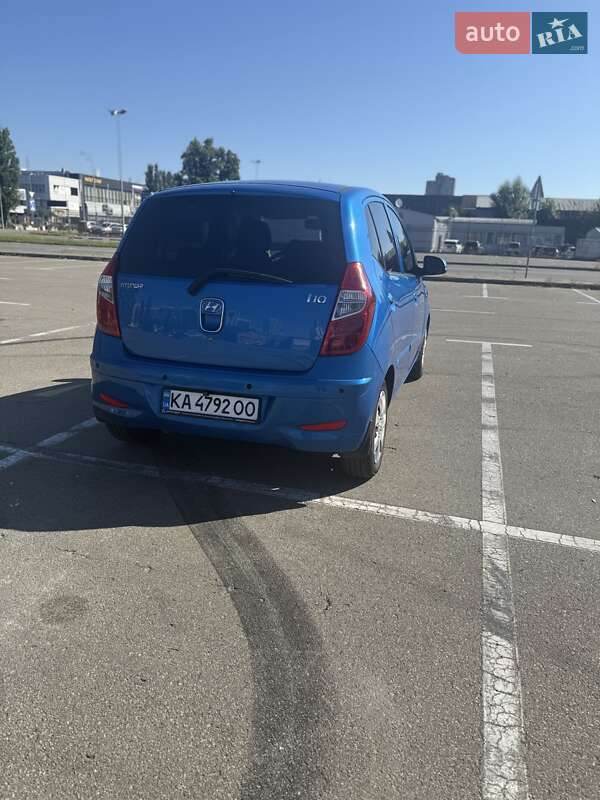 Хетчбек Hyundai i10 2011 в Києві