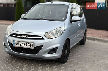 Хэтчбек Hyundai i10 2011 в 
