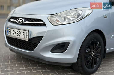 Хэтчбек Hyundai i10 2011 в 