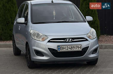Хэтчбек Hyundai i10 2011 в 