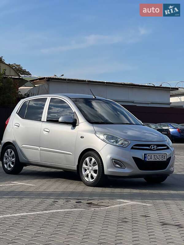 Хэтчбек Hyundai i10 2011 в Черкассах