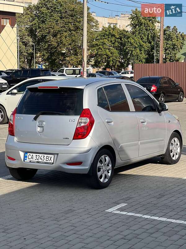 Хэтчбек Hyundai i10 2011 в Черкассах