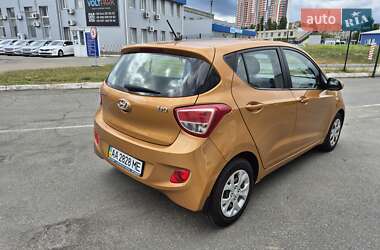 Хэтчбек Hyundai i10 2015 в 