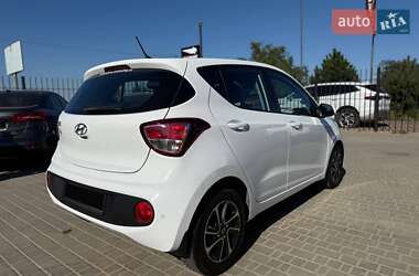 Хетчбек Hyundai i10 2017 в 