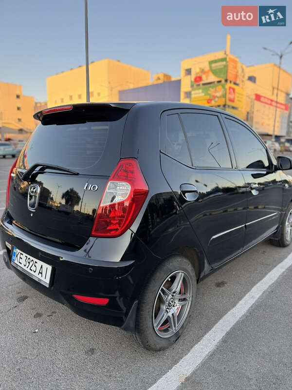 Хэтчбек Hyundai i10 2011 в Днепре фото 3 Хэтчбек Hyundai i10 2011 в Днепре