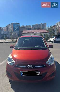 Хэтчбек Hyundai i10 2012 в 
