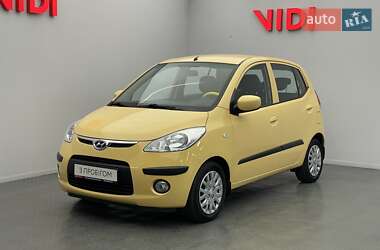 Хэтчбек Hyundai i10 2009 в Киеве