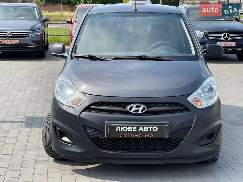 Хэтчбек Hyundai i10 2012 в Львове