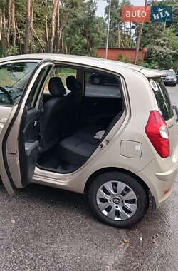 Хетчбек Hyundai i10 2012 в 