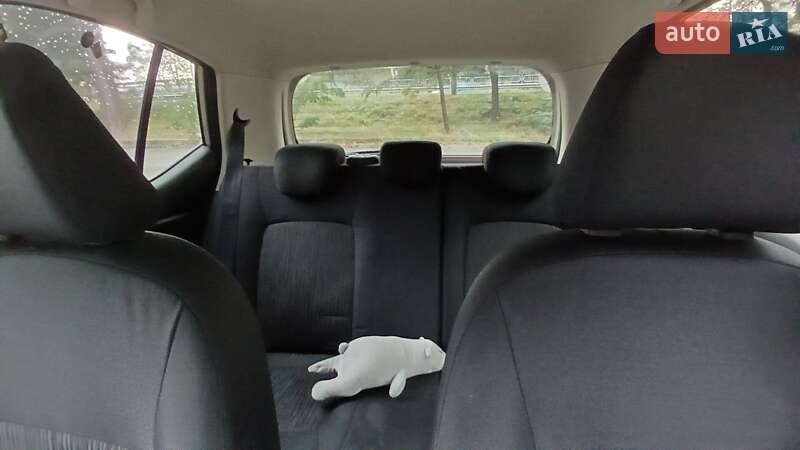 Хэтчбек Hyundai i10 2012 в Киеве