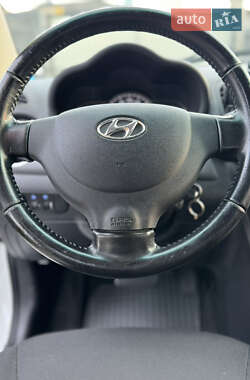Хэтчбек Hyundai i10 2011 в 