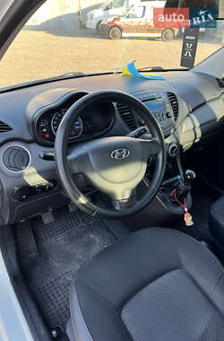 Хэтчбек Hyundai i10 2011 в 