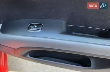 Хэтчбек Hyundai i10 2013 в 
