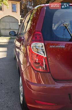Хэтчбек Hyundai i10 2013 в 