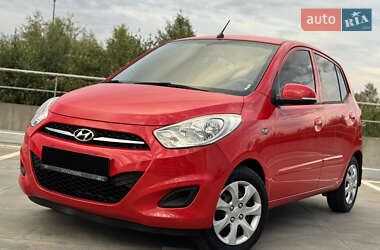 Хэтчбек Hyundai i10 2012 в 