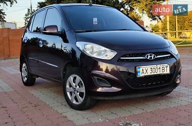 Хэтчбек Hyundai i10 2012 в 