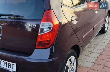 Хэтчбек Hyundai i10 2012 в 